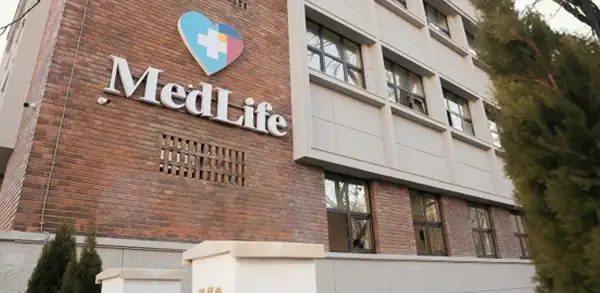 Medlife - De ce este importanta expertiza, autoritatea si increderea in domeniul medical