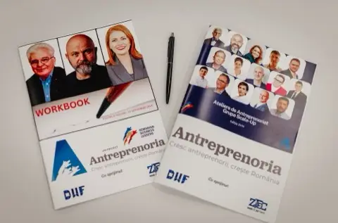 Materiale Antreprenoria cu logo-urile partenerilor, printre care DWF
