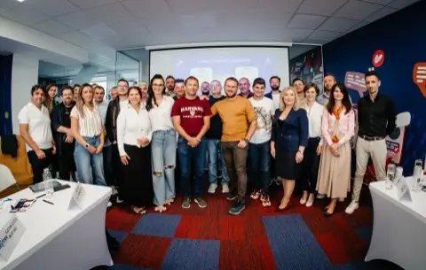 Fotografie de grup a participanților