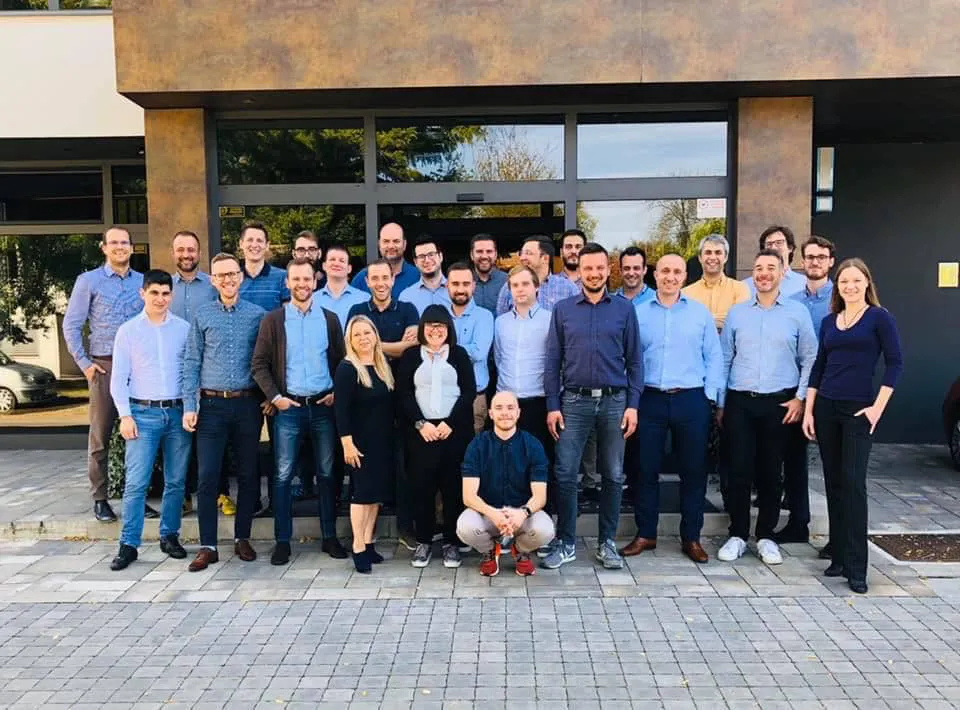 Fondatori și parteneri ai agențiilor din CEE Digital Alliance, fotografiați împreună