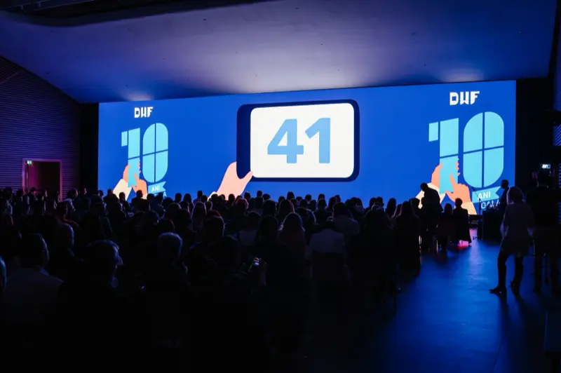 Sala galei, înainte de începerea programului