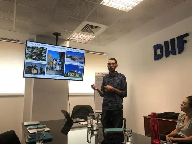 Prezentare susținută în sala de ședințe DWF